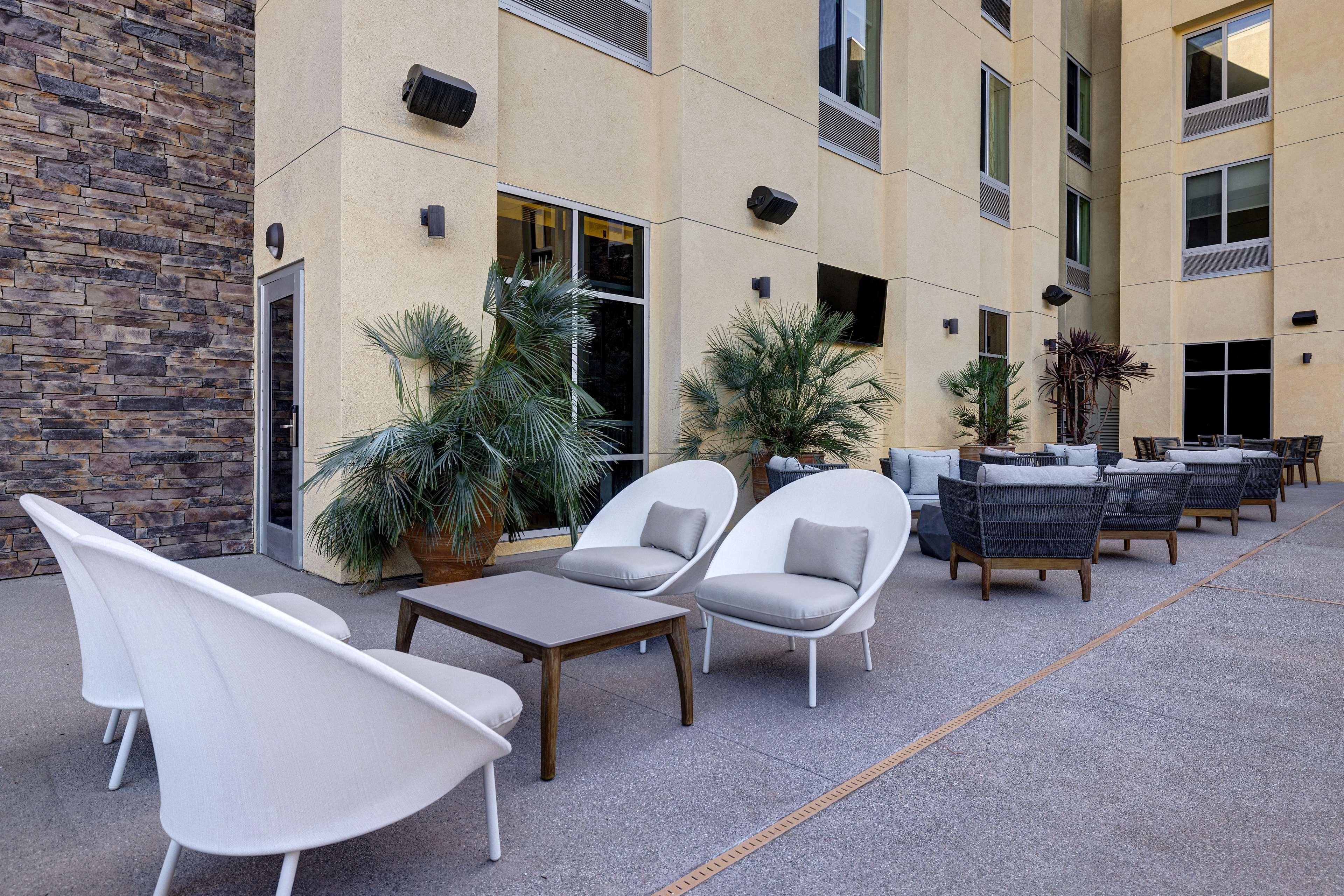 Hilton Garden Inn Temecula Exterior photo