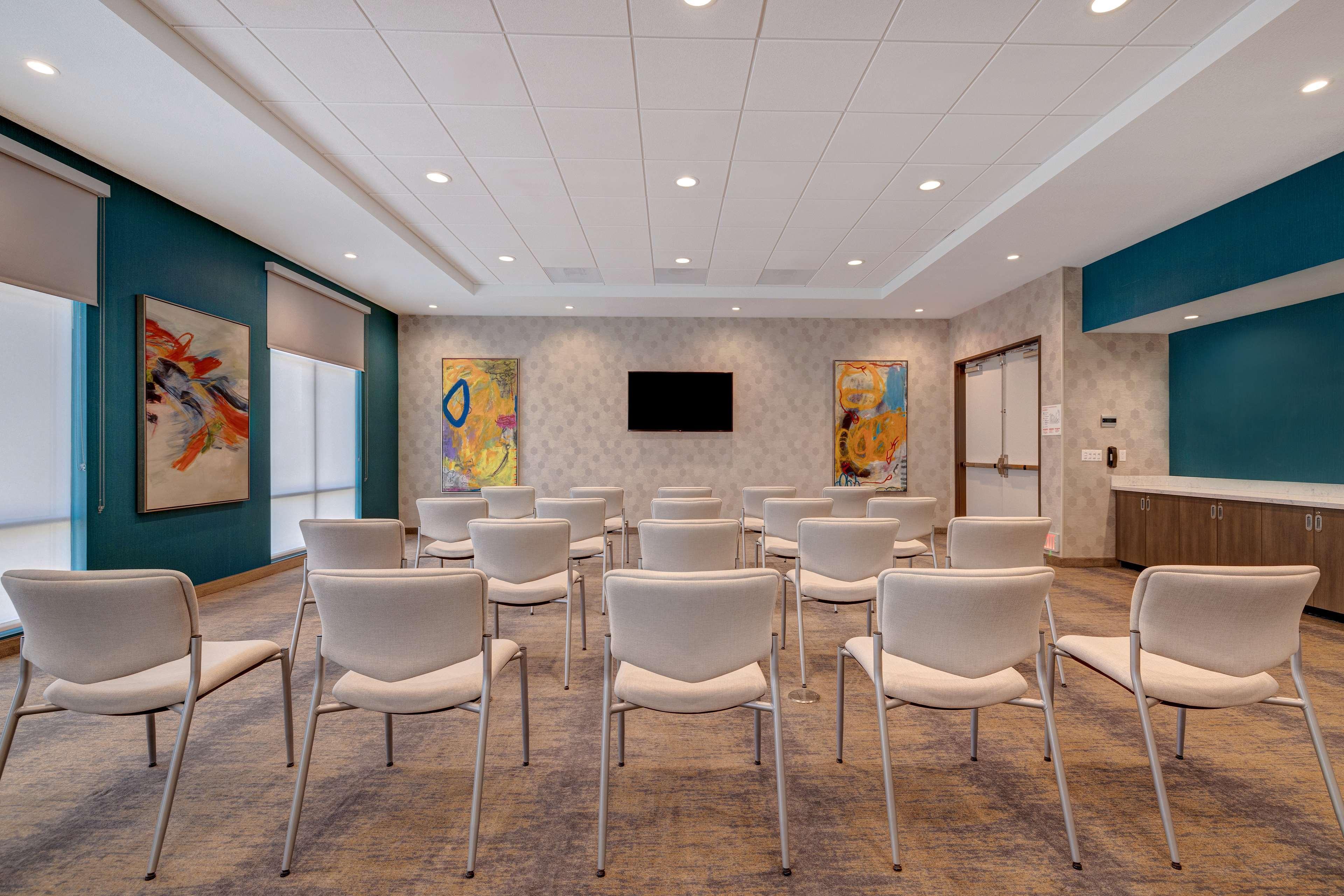 Hilton Garden Inn Temecula Exterior photo